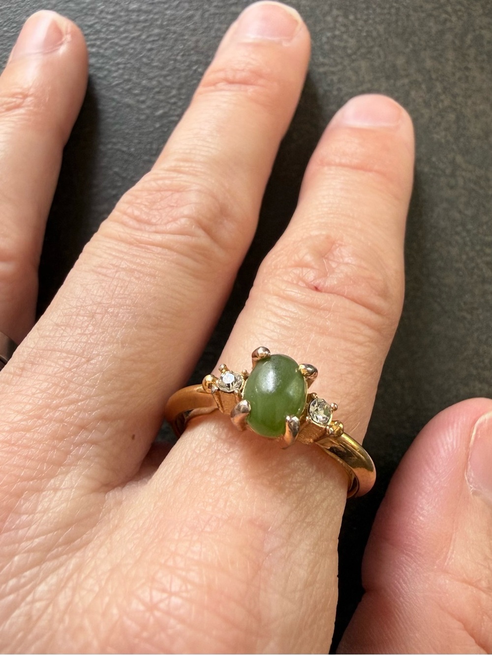 Vintage Avon Ring with Green Jade Center and Clear Accent Stones size 7 - Picture 4 of 7